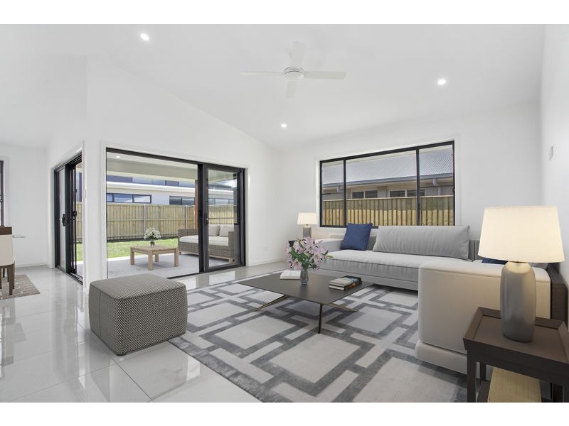 4 Reicks Cl, Sapphire Beach NSW 2450