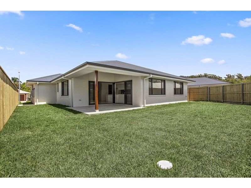 4 Reicks Cl, Sapphire Beach NSW 2450