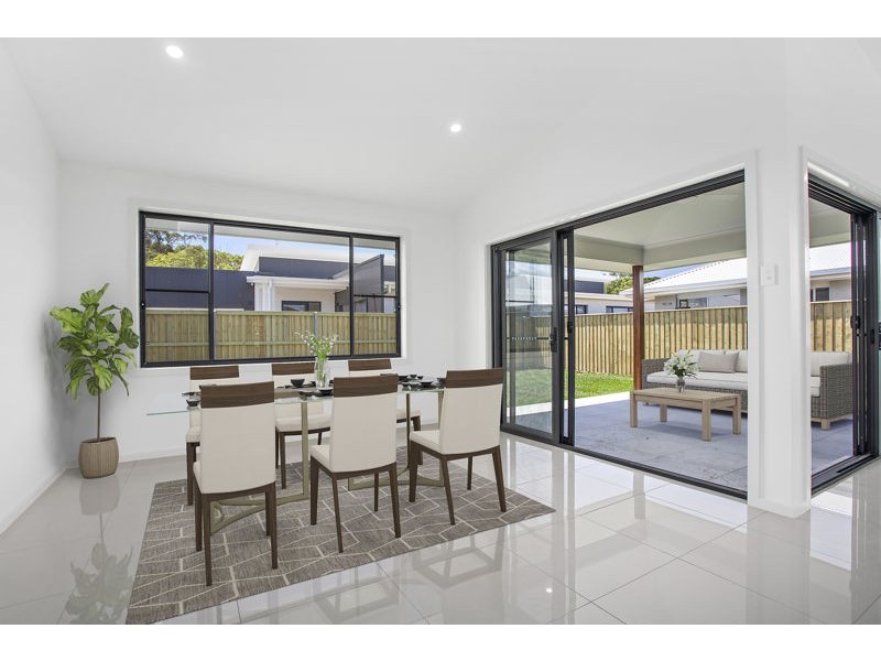 4 Reicks Cl, Sapphire Beach NSW 2450