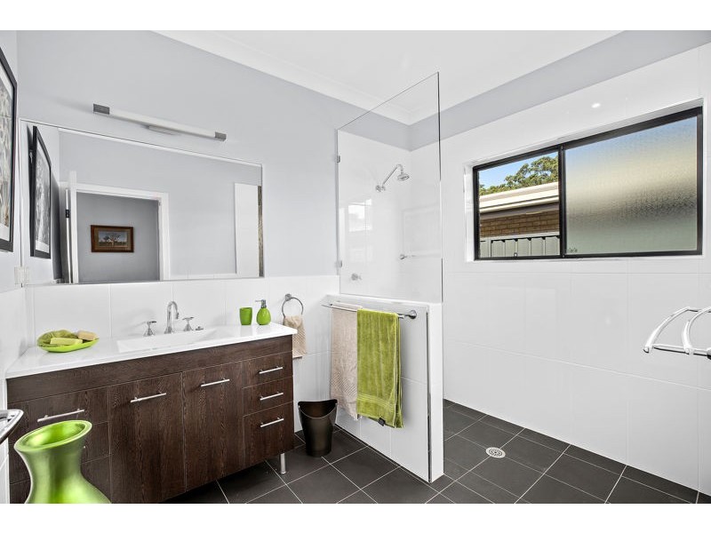 6 Mimiwali Dr, Bonville NSW 2441