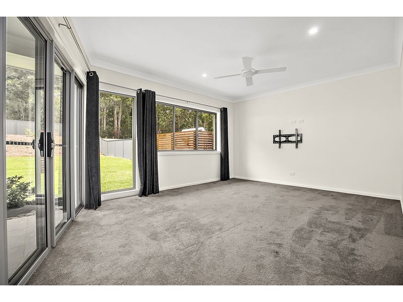 34 Watergum Cl, Sapphire Beach NSW 2450