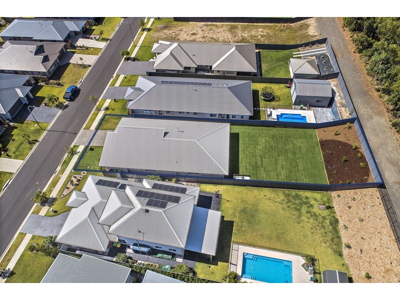 34 Watergum Cl, Sapphire Beach NSW 2450