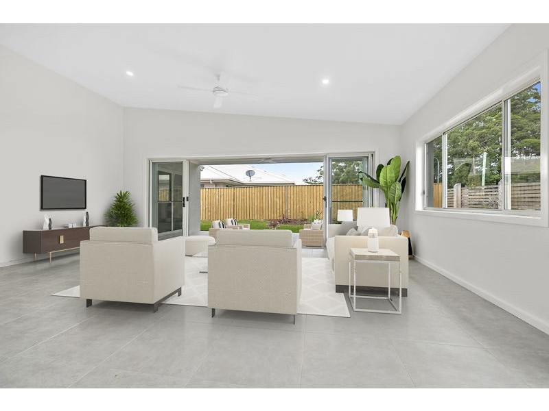 2 Jasmine Cl, Sapphire Beach NSW 2450