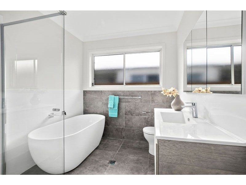 2 Jasmine Cl, Sapphire Beach NSW 2450