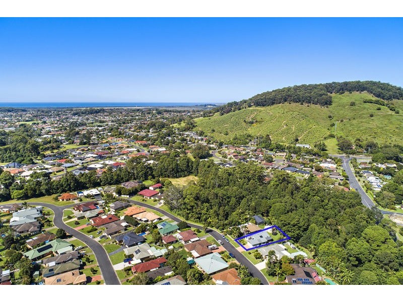 14 Moreton Bay Ave, Coffs Harbour NSW 2450