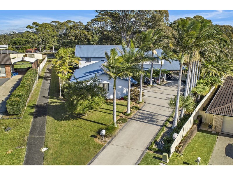 30 Strawberry Close, Woolgoolga NSW 2456