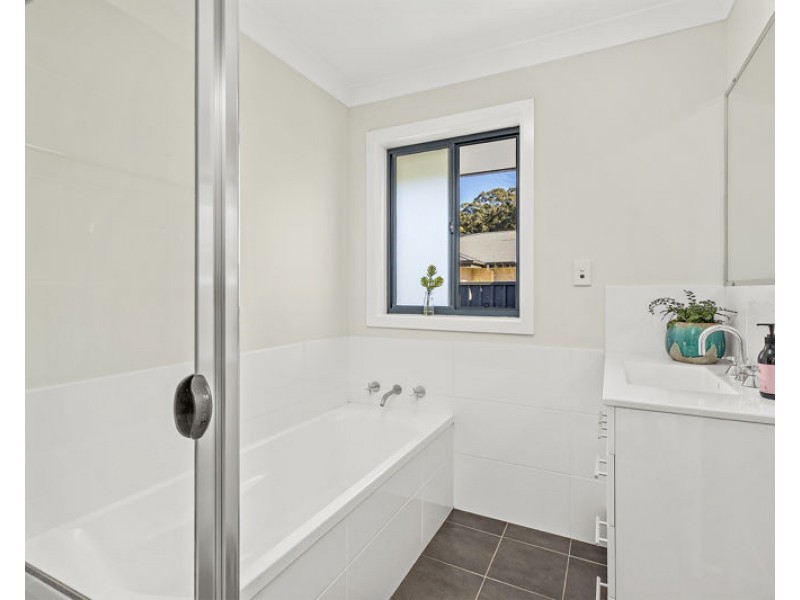 4 Mimiwali Drive, Bonville NSW 2441