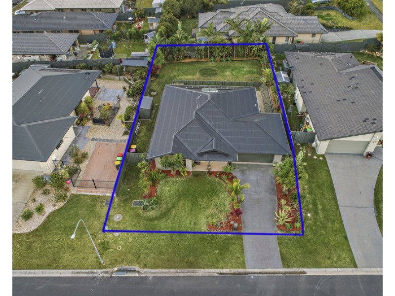 4 Mimiwali Drive, Bonville NSW 2441