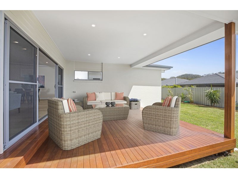 17 Mermaid Drive, Sandy Beach NSW 2456