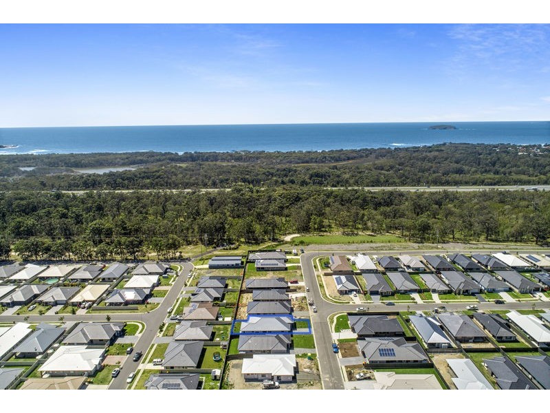 17 Mermaid Drive, Sandy Beach NSW 2456