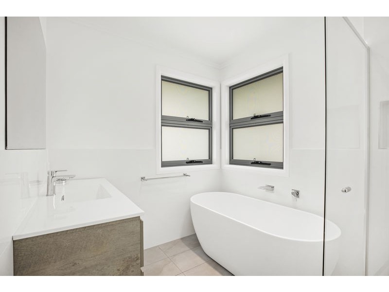26 Eyre Rd, Coffs Harbour NSW 2450