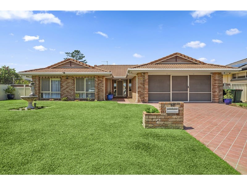 77 Red Cedar Drive, Coffs Harbour NSW 2450