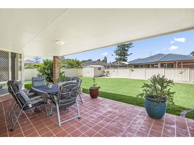 77 Red Cedar Drive, Coffs Harbour NSW 2450