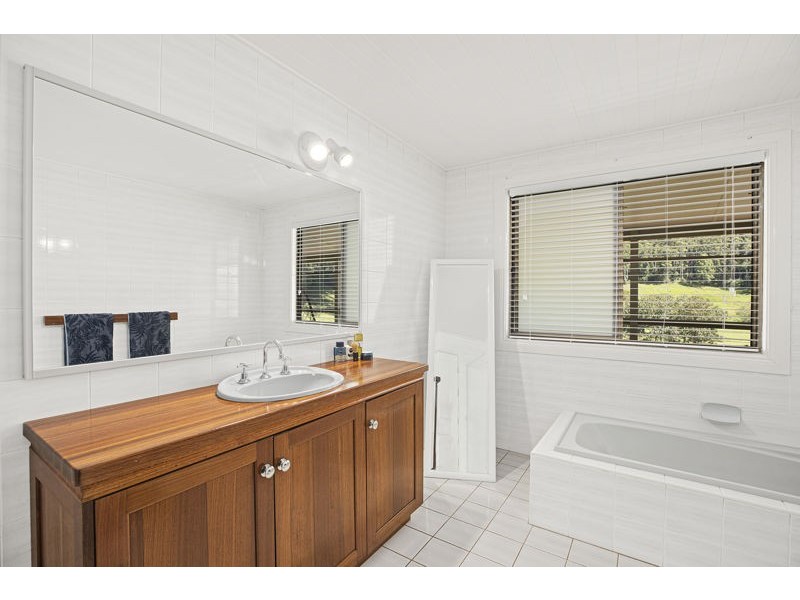 550 Crossmaglen Rd, Bonville NSW 2441