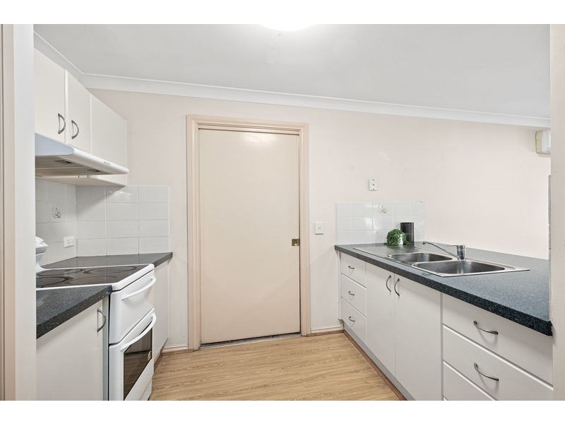 8 Moreton Bay Ave, Coffs Harbour NSW 2450