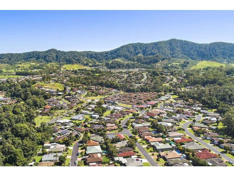 8 Moreton Bay Ave, Coffs Harbour NSW 2450