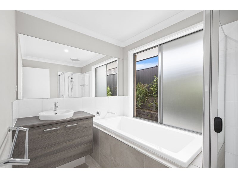 13 Moonee Creek Dr, Moonee Beach NSW 2450