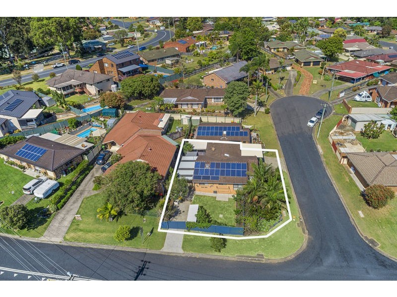 1/2 Nilpena Cl, Toormina NSW 2452