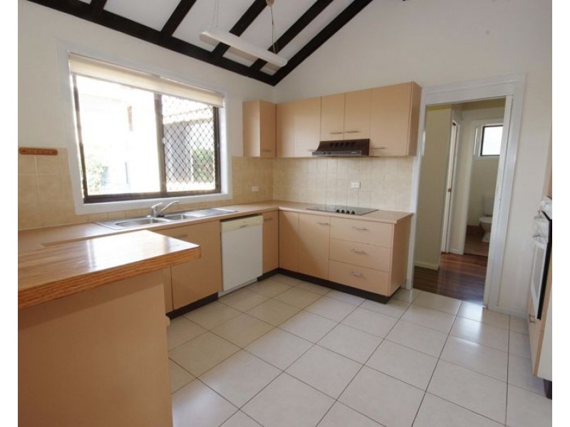 2 Alkina St, Sapphire Beach NSW 2450