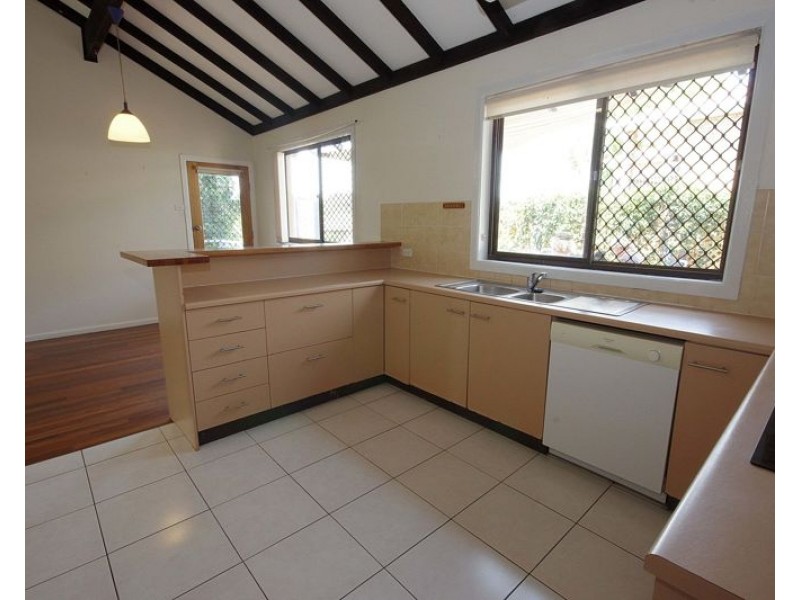 2 Alkina St, Sapphire Beach NSW 2450