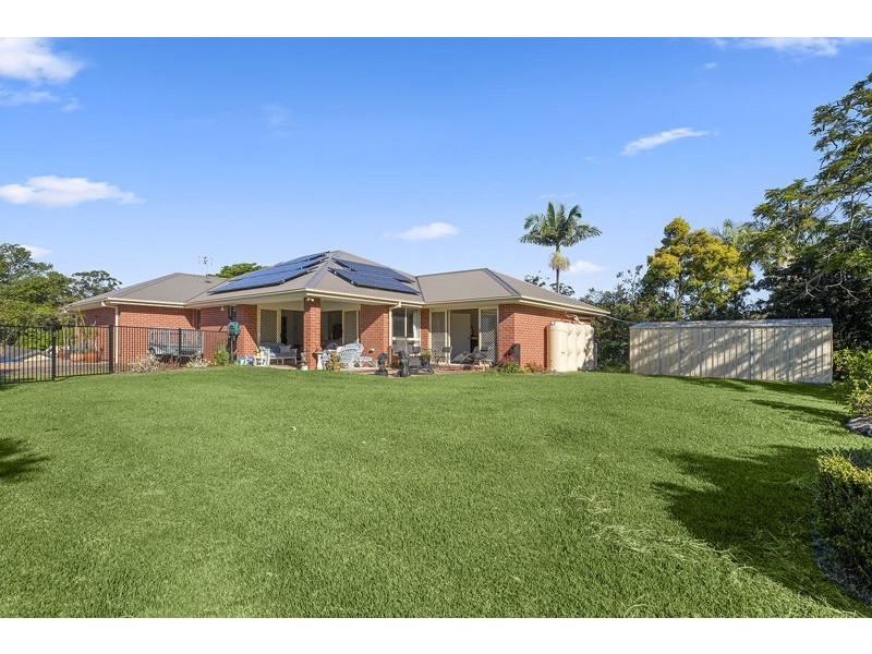 16 Sea Breeze Pl, Boambee East NSW 2452