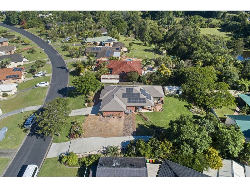 16 Sea Breeze Pl, Boambee East NSW 2452