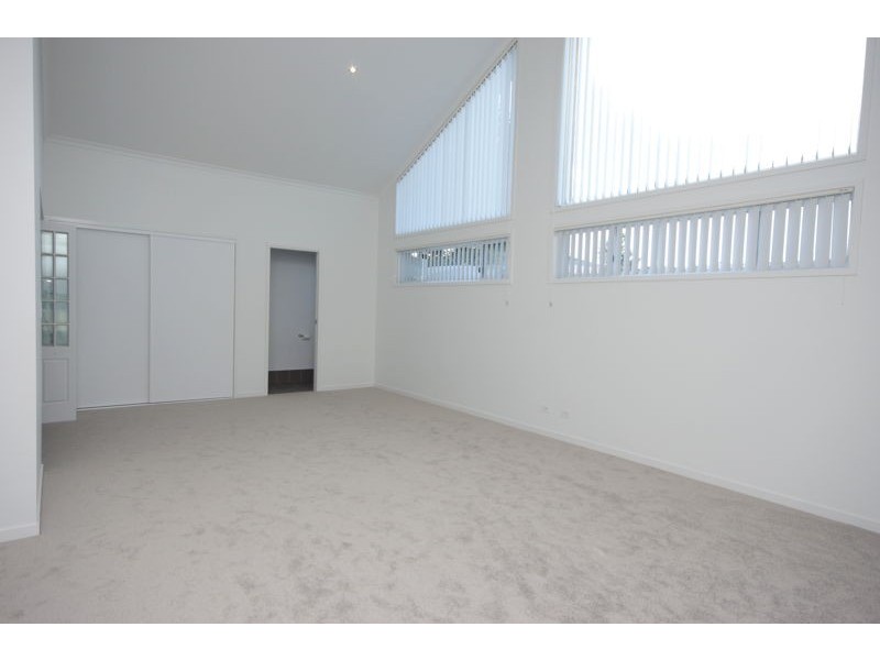 8 Trond Close, Bonville NSW 2441