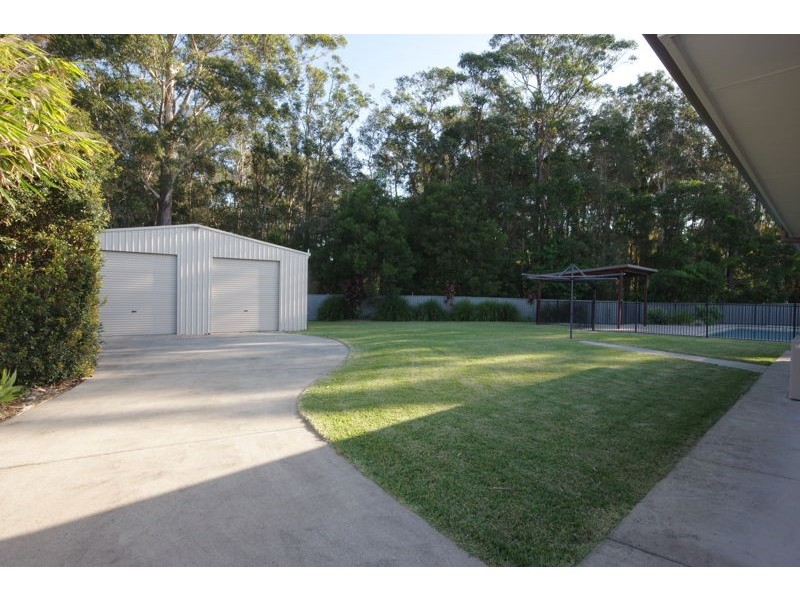 8 Trond Close, Bonville NSW 2441