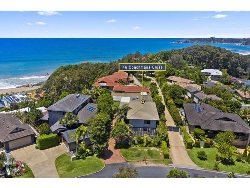 1 & 2/46 Coachmans Cl, Sapphire Beach NSW 2450