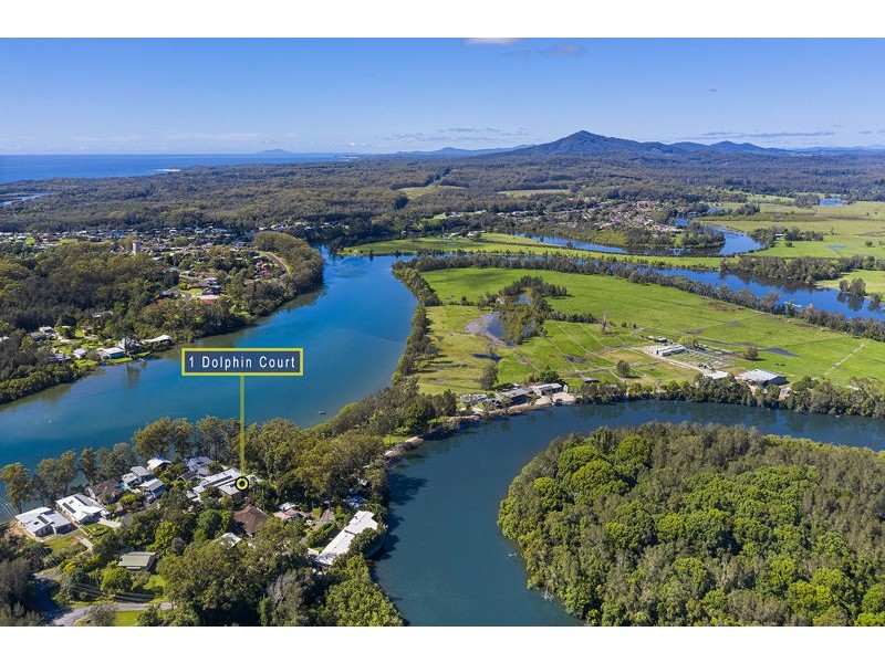 1 Dolphin Ct, Urunga NSW 2455