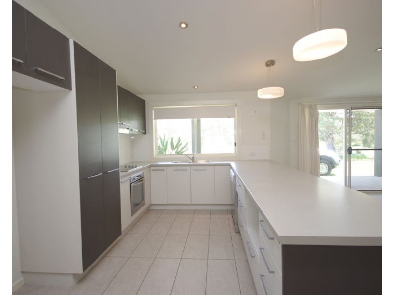 36 Mariner Drive, Safety Beach NSW 2456