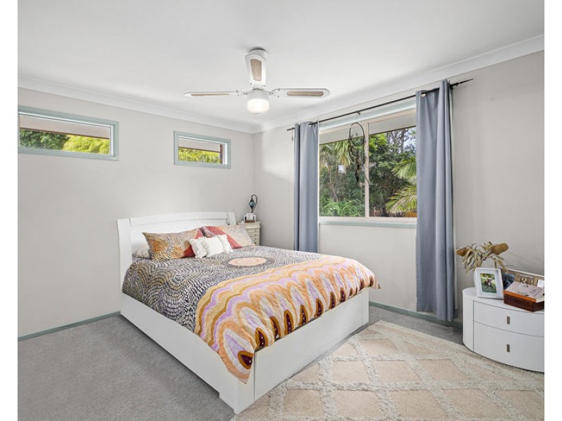 90 Diamond Head Dr, Sandy Beach NSW 2456