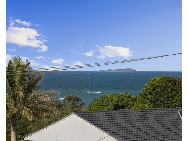 10 Alkina St, Sapphire Beach NSW 2450