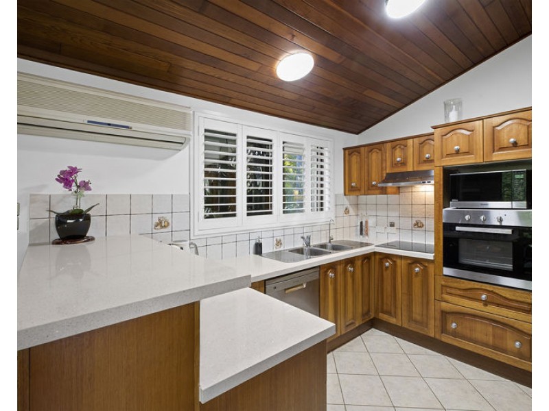 10 Alkina St, Sapphire Beach NSW 2450