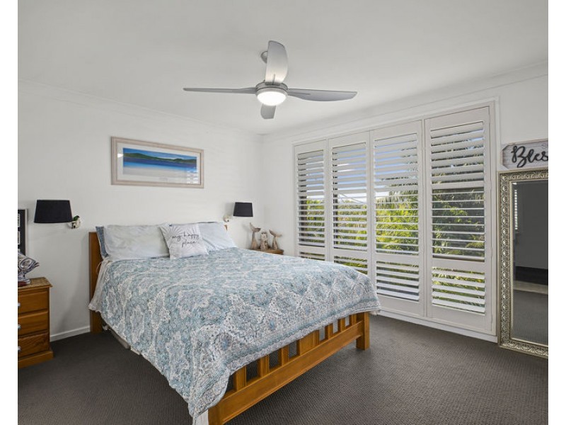 10 Alkina St, Sapphire Beach NSW 2450