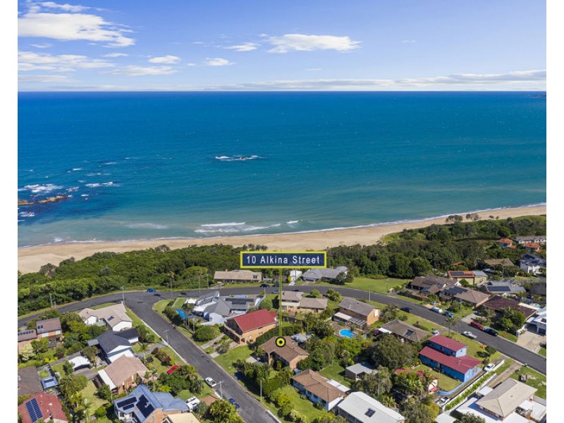 10 Alkina St, Sapphire Beach NSW 2450