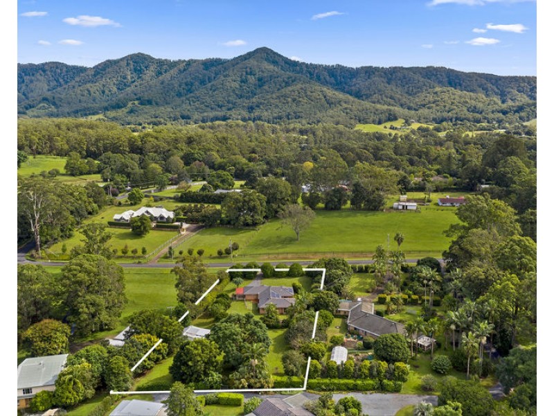 165 Braford Drive, Bonville NSW 2441