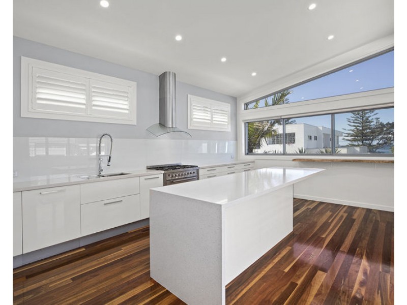 9 Oceanfront Drive, Sapphire Beach NSW 2450