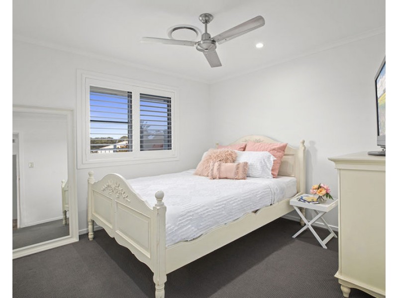 3 Pearl Place, Sandy Beach NSW 2456