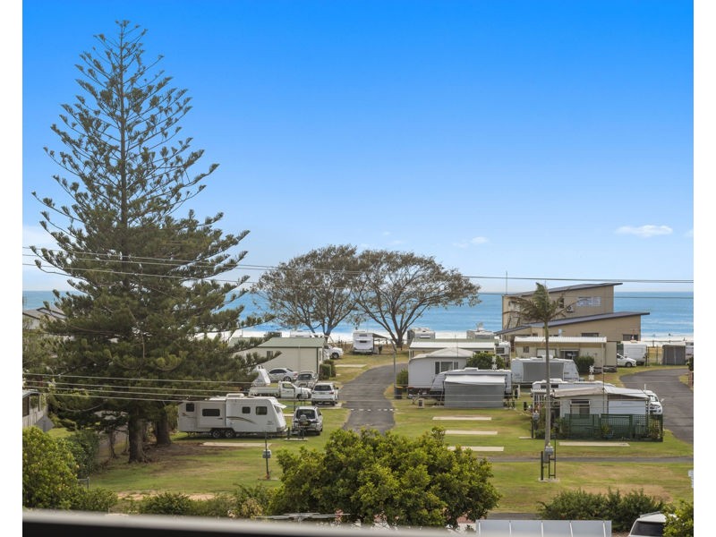 2/51 Beach Street, Woolgoolga NSW 2456