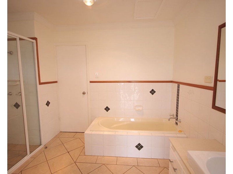 1 Quinn Place, South Grafton NSW 2460