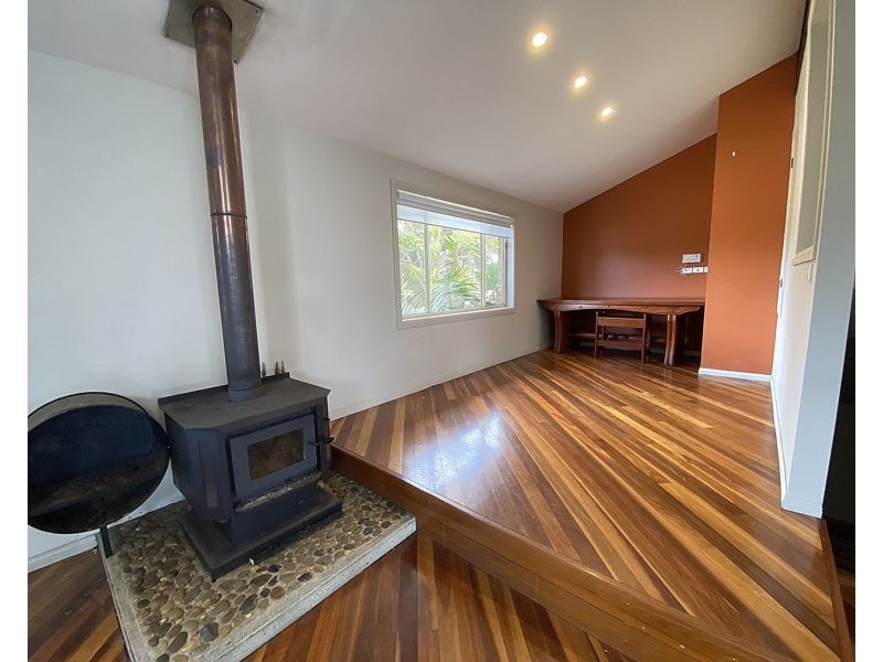 24 Dawn Drive, Moonee Beach NSW 2450