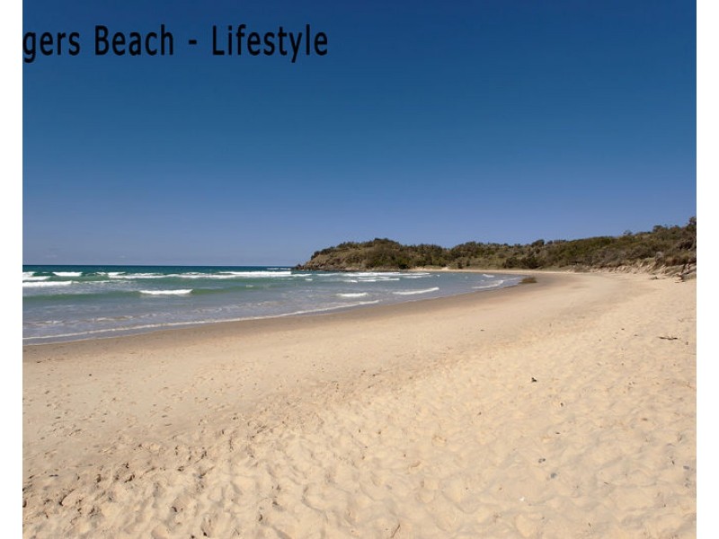 1 Diggers Headland Pl, Coffs Harbour NSW 2450