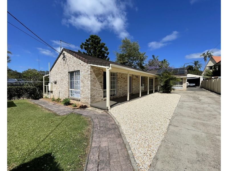 1/12 Wansborough Ave, Moonee Beach NSW 2450