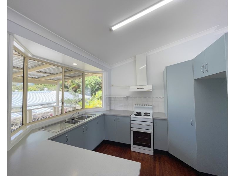 1/12 Wansborough Ave, Moonee Beach NSW 2450