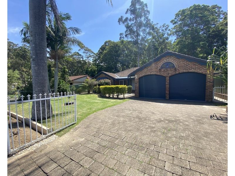 5 Mackays Road, Coffs Harbour NSW 2450
