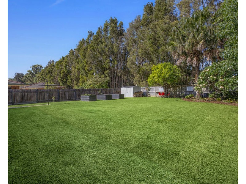 6 Soren Larsen Cres, Boambee East NSW 2452