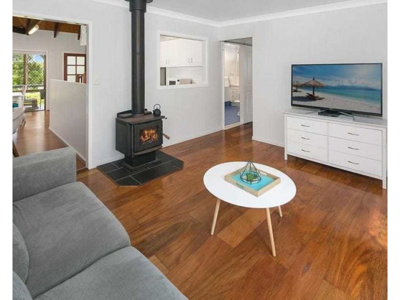 33 Diamond Head Drive, Sandy Beach NSW 2456