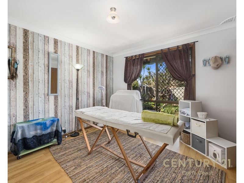 8 Moonee Beach Road, Moonee Beach NSW 2450