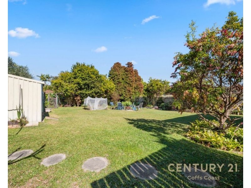8 Moonee Beach Road, Moonee Beach NSW 2450